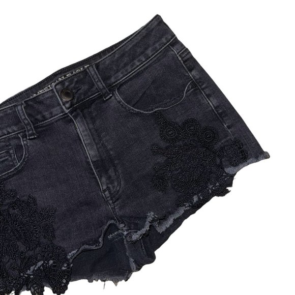 American Eagle Distressed Womens Booty Shorts 8 Black Lace HiRise Shortie - Picture 3 of 7